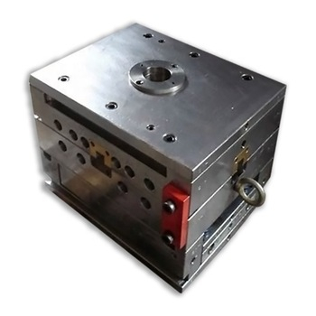 moule &agrave; injection 2