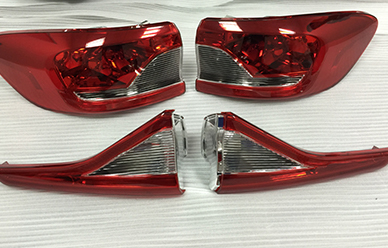 feux arrière réalisés par outillage rapide 