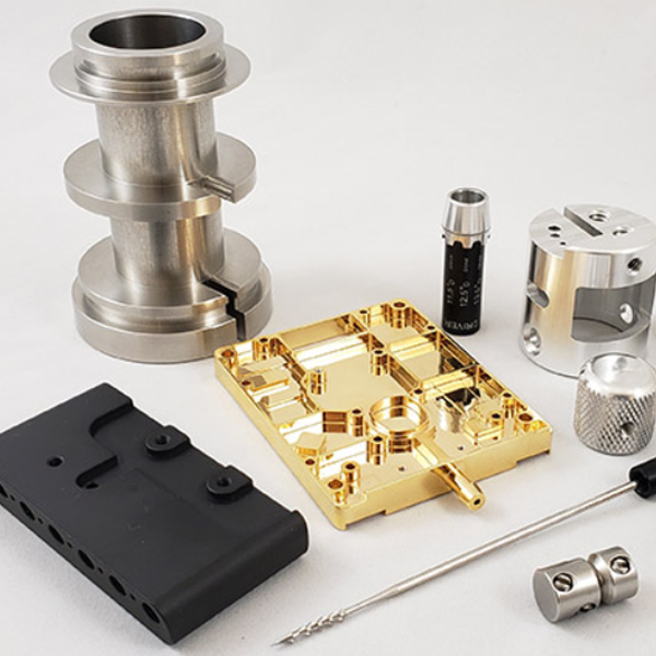 Pourquoi y a-t-il un interpolateur dans une machine CNC ? Le cerveau derrière le mouvement de précision